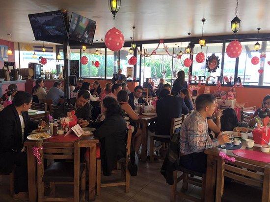 El Medio y Medio Valle Dorado